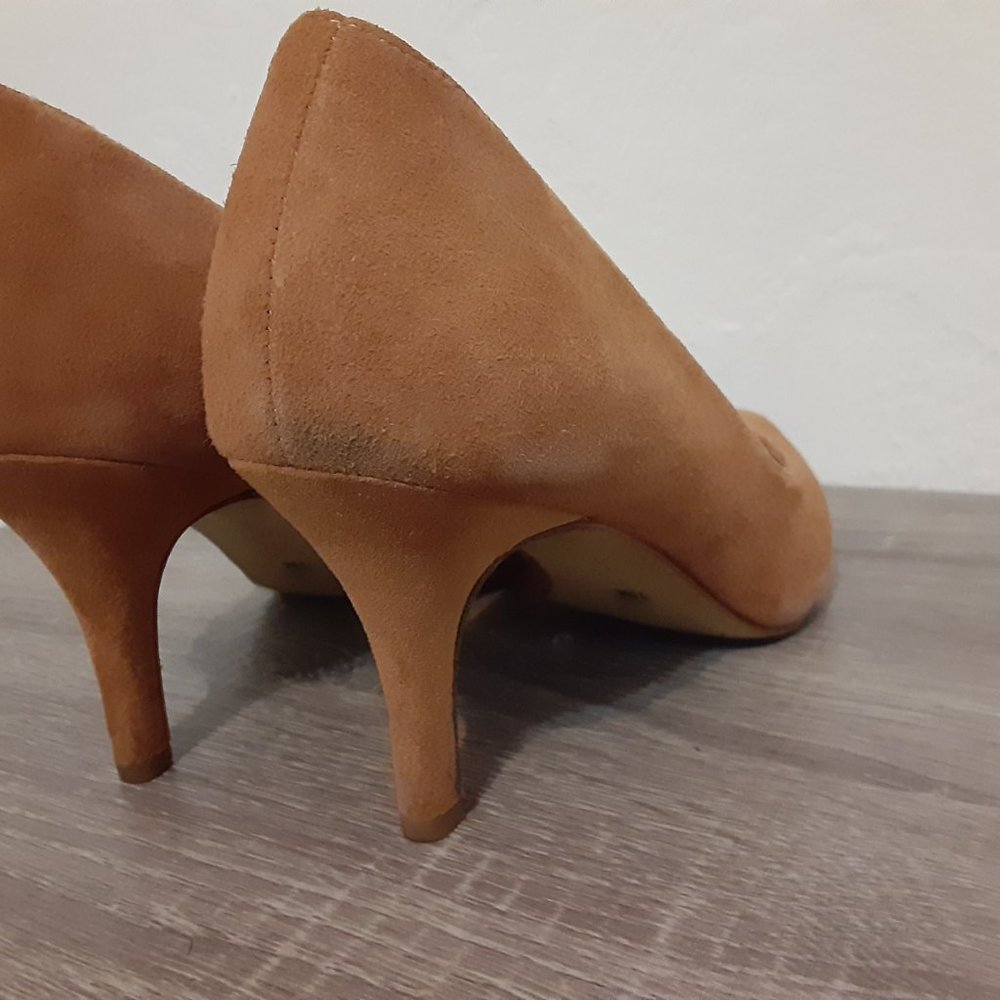ALFANI STEP 'N FLEX TAN SUEDE HEELS SIZE 7 1/2 WITH 3 INCH HEEL - Picture 4 of 11